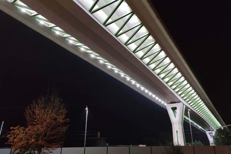 Серия HB Наружный прожектор для освещения автомобильного моста в Словакии