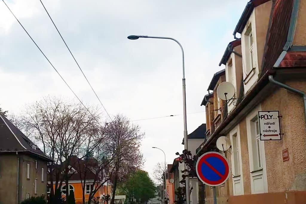 Уличное освещение жилого дома Поставщик