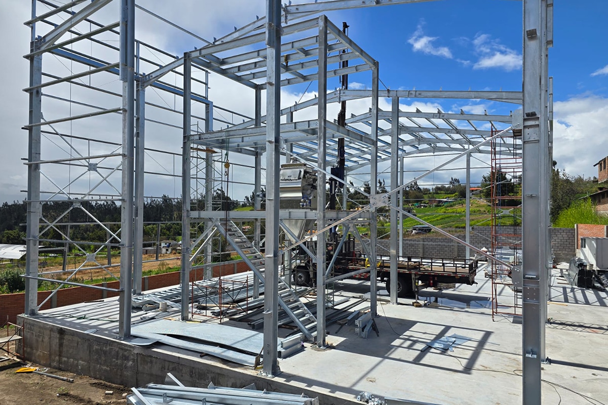 Освещение промышленных складов Поставщик