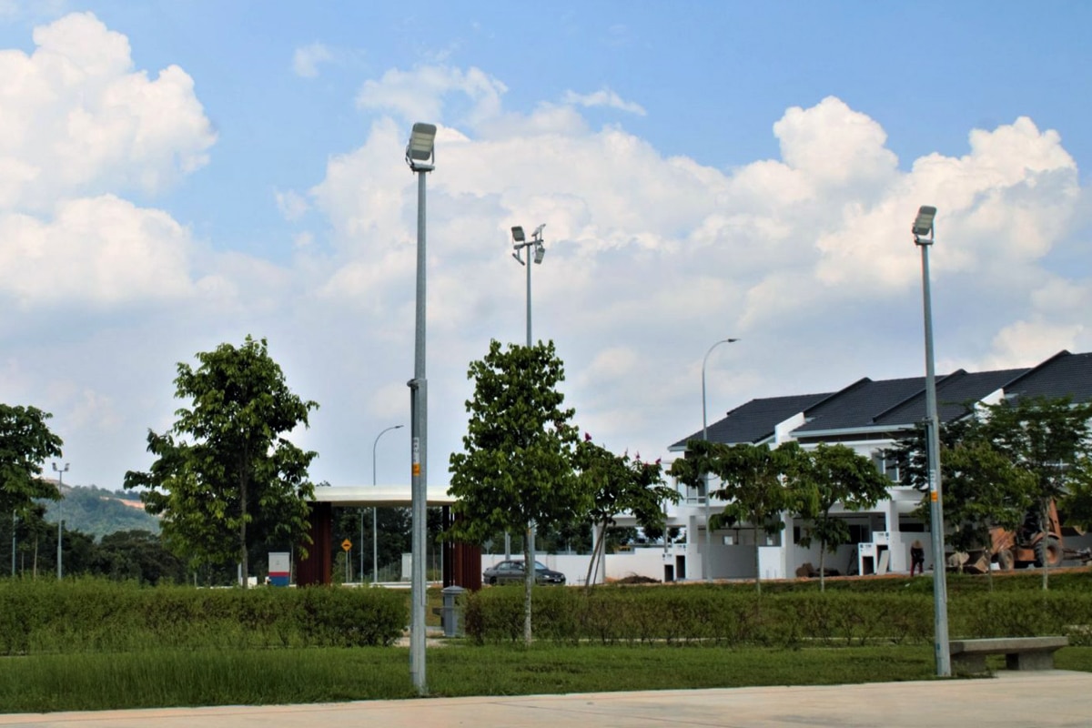 Профессиональные светодиодные прожекторы для стадионов