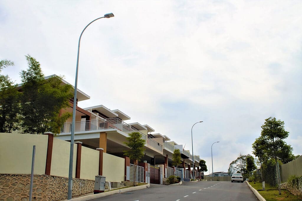 Проект уличного освещения в жилом районе Малайзии